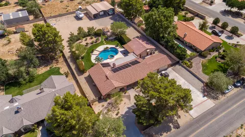 3718 Avenue J8 E, Lancaster, CA 93535 photo 3