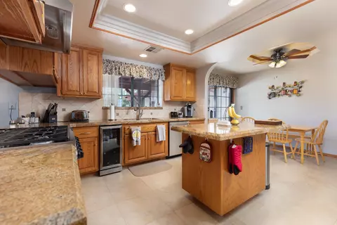3718 Avenue J8 E, Lancaster, CA 93535 photo 13