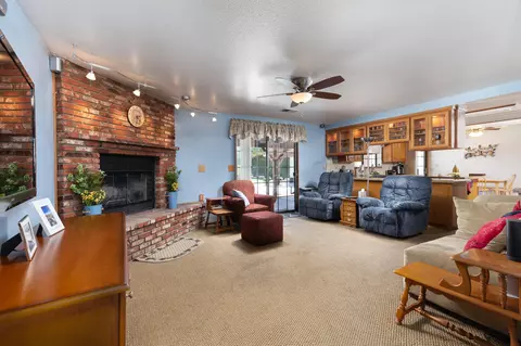 3718 Avenue J8 E, Lancaster, CA 93535 photo 12