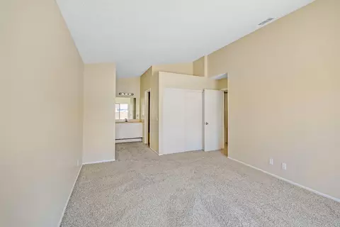 37427 37th St E, Palmdale, CA 93550 photo 8