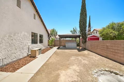 37427 37th St E, Palmdale, CA 93550 photo 18