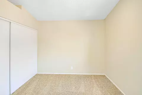 37427 37th St E, Palmdale, CA 93550 photo 10