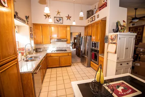 42003 Allan Dr, Lancaster, CA 93536 photo 9
