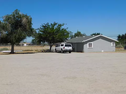 42556 8th St E, Lancaster, CA 93535 photo 25