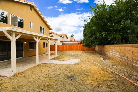 649 Esther Dr, Lancaster, CA 93535 photo 38