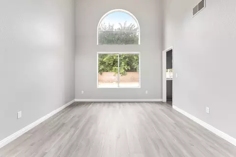 649 Esther Dr, Lancaster, CA 93535 photo 7