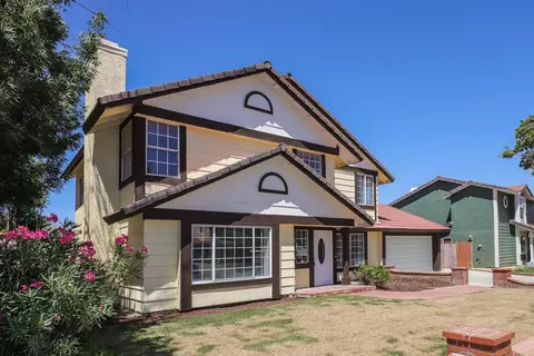 37618 Dixie Dr, Palmdale, CA 93550 photo 2