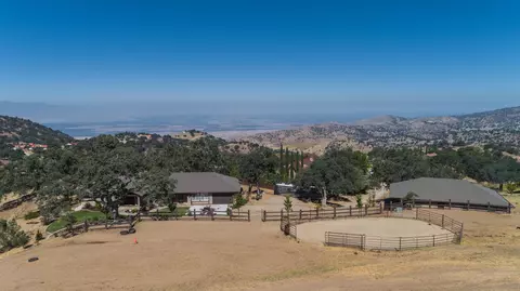 19300 Badger Ct, Tehachapi, CA 93561 photo 38