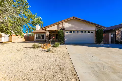 1840 Louise Ave, Lancaster, CA 93534 photo 2