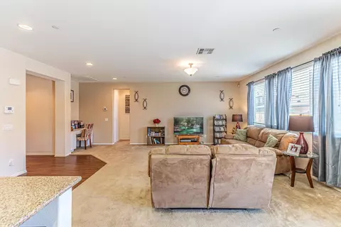 3422 Arrowhead Ct, Rosamond, CA 93560 photo 9