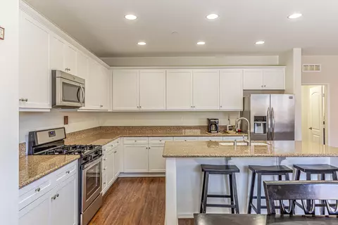 3422 Arrowhead Ct, Rosamond, CA 93560 photo 8
