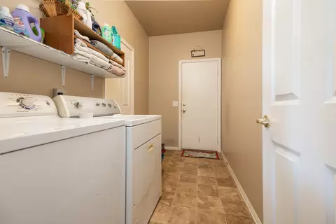 1659 Baring St, Lancaster, CA 93535 photo 6
