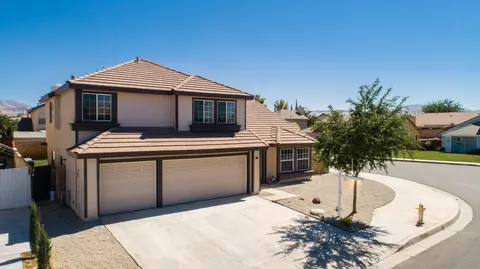 3546 Cosmos Ct, Palmdale, CA 93550 photo 2