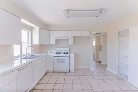 37601 29th St E, Palmdale, CA 93550 photo 2