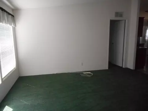 18153 Avenue B, North Edwards, CA 93523 photo 6