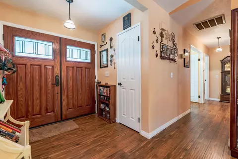2306 Forry St, Lancaster, CA 93536 photo 4
