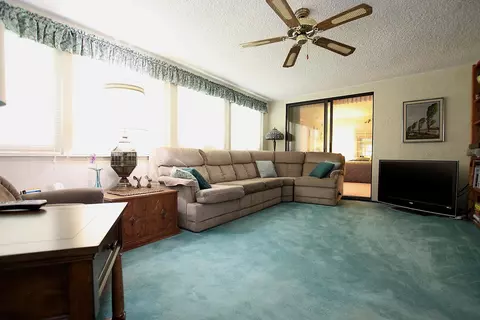 44015 Shad St, Lancaster, CA 93536 photo 9