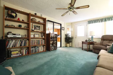 44015 Shad St, Lancaster, CA 93536 photo 11