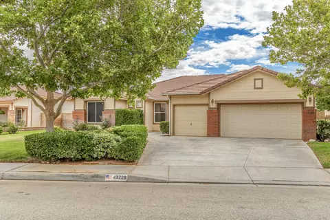 43228 Haven Pl, Lancaster, CA 93536 photo 2
