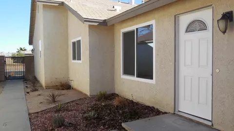 2634 Juniper Dr, Palmdale, CA 93550 photo 3
