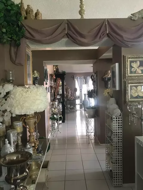 1833 Newgrove St E, Lancaster, CA 93535 photo 9