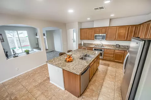 4659 Spice St, Lancaster, CA 93536 photo 10