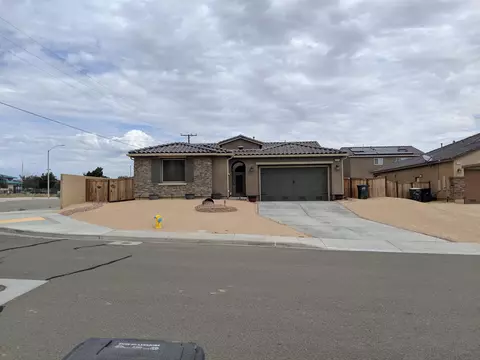 3443 Puma Ave, Rosamond, CA 93560 photo 2