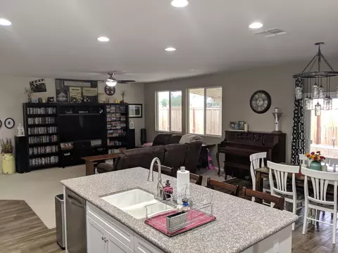 3443 Puma Ave, Rosamond, CA 93560 photo 6