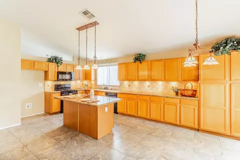6314 Jonathon St, Lancaster, CA 93536 photo 7