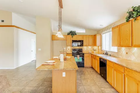 6314 Jonathon St, Lancaster, CA 93536 photo 9