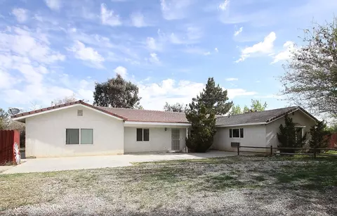 6763 Avenue H E, Lancaster, CA 93535 photo 2