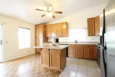 6763 Avenue H E, Lancaster, CA 93535 photo 6