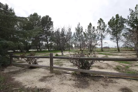 6763 Avenue H E, Lancaster, CA 93535 photo 38