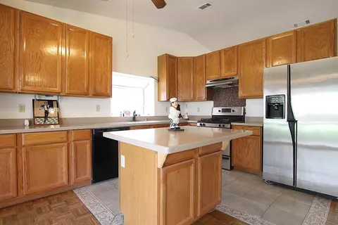 6763 Avenue H E, Lancaster, CA 93535 photo 7