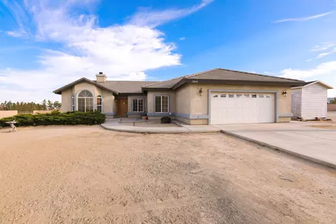 2400 Gibbs Ave, Mojave, CA 93501 photo 1