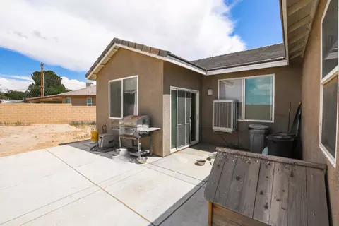 251 Baring St, Lancaster, CA 93535 photo 22
