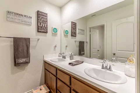 5704 Forry Ct, Lancaster, CA 93536 photo 27