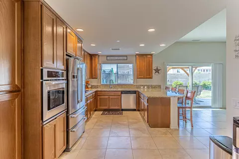 5704 Forry Ct, Lancaster, CA 93536 photo 10