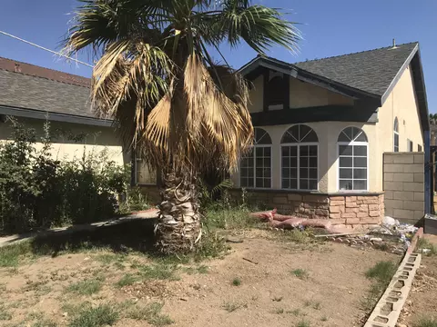 817 Jason Ct, Lancaster, CA 93534 photo 3