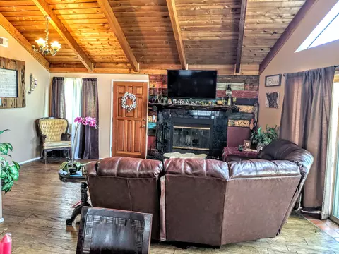 29509 Marina Ct, Tehachapi, CA 93561 photo 4