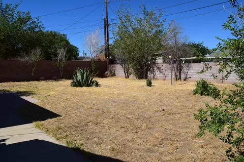 38515 35th St E, Palmdale, CA 93550 photo 9