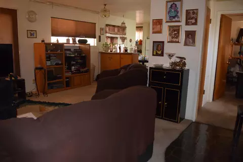 38515 35th St E, Palmdale, CA 93550 photo 2