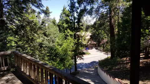 331 Klamath Dr, Lake Arrowhead, CA 92352 photo 5