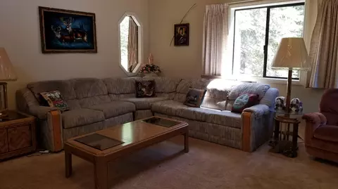 331 Klamath Dr, Lake Arrowhead, CA 92352 photo 12