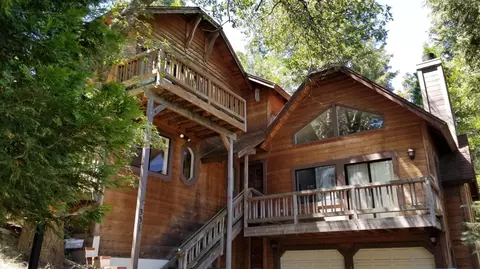 331 Klamath Dr, Lake Arrowhead, CA 92352 photo 3