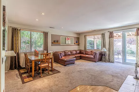 1232 Valiant St, Lancaster, CA 93534 photo 3