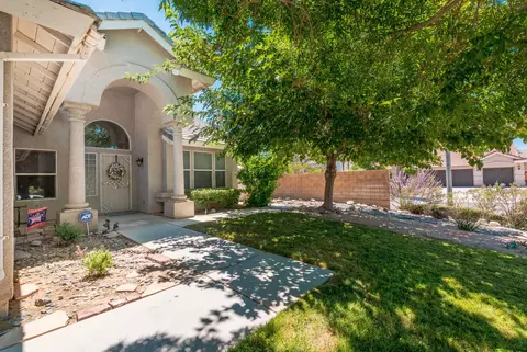4034 Via Barbara, Lancaster, CA 93536 photo 2