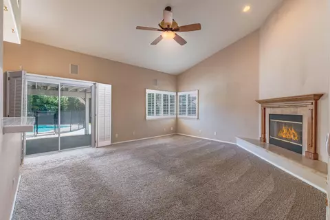 4034 Via Barbara, Lancaster, CA 93536 photo 4