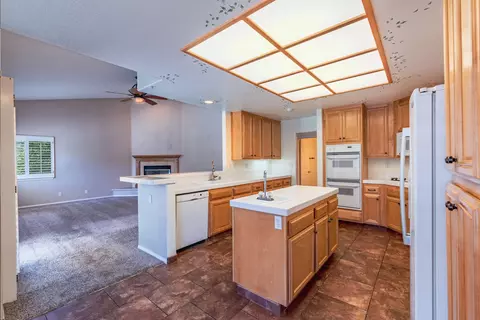 4034 Via Barbara, Lancaster, CA 93536 photo 13