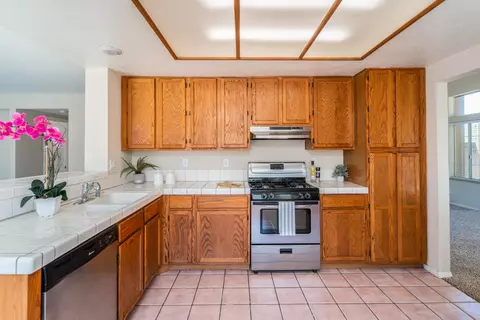 43546 11th St E, Lancaster, CA 93535 photo 8